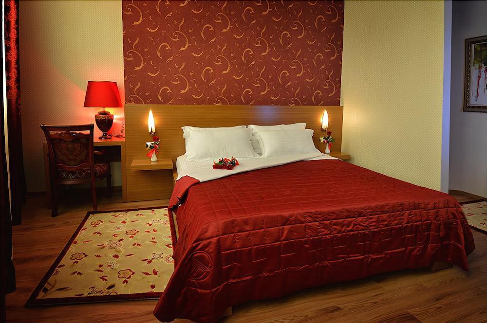 Hotel Austria 티라나 외부 사진