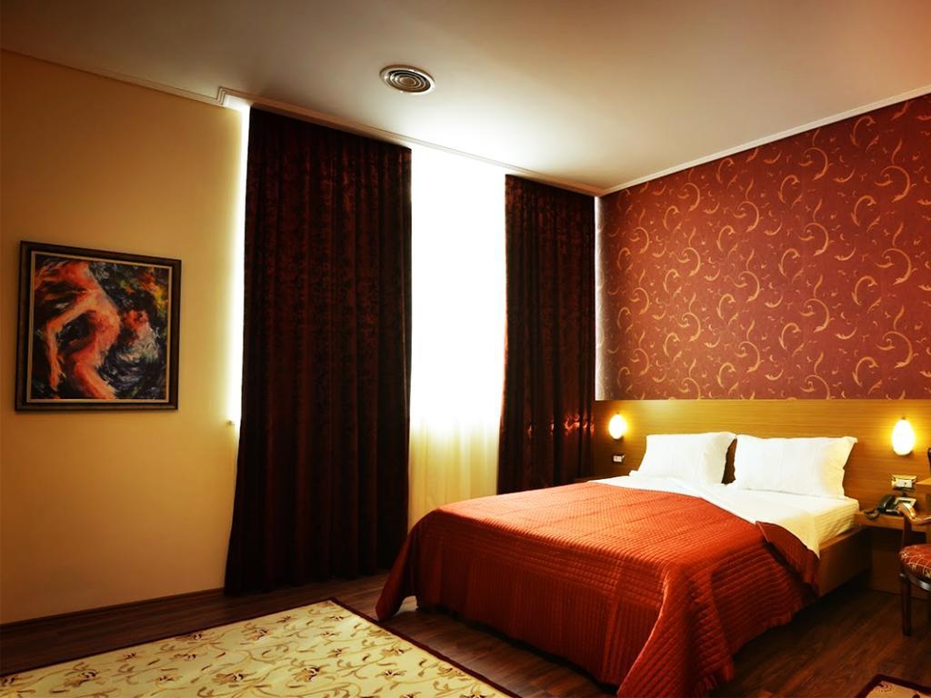 Hotel Austria 티라나 외부 사진
