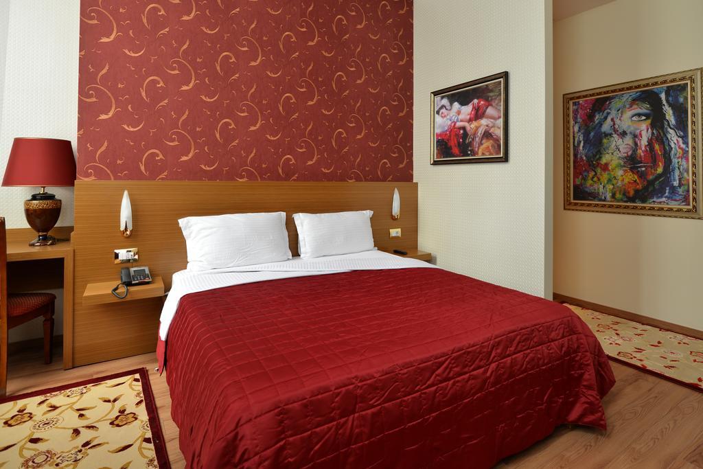 Hotel Austria 티라나 외부 사진