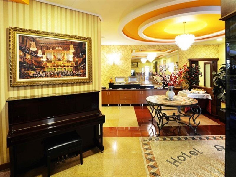 Hotel Austria 티라나 외부 사진